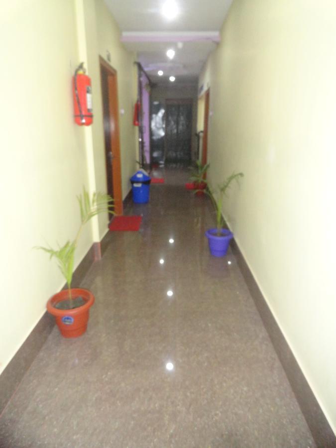 Hotel Kaustav Tezpur Экстерьер фото
